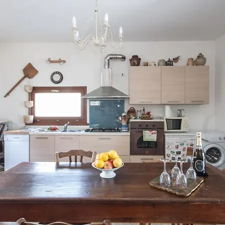 Castel - Rezzonico, By Lovecomo *