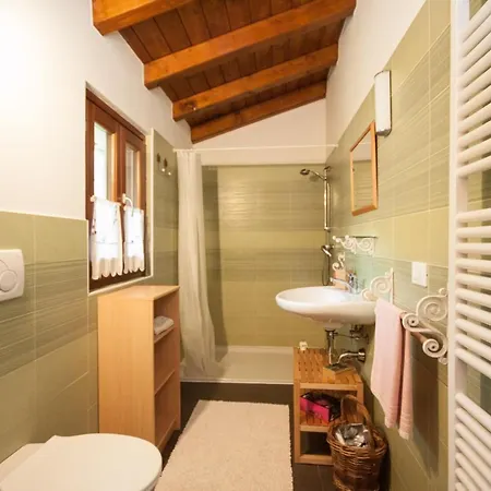 Tatil Evi Castel - Rezzonico, By Lovecomo *