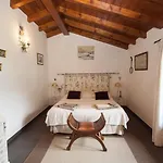 Castel - Rezzonico, By Lovecomo بيت للعطل سان سيرو