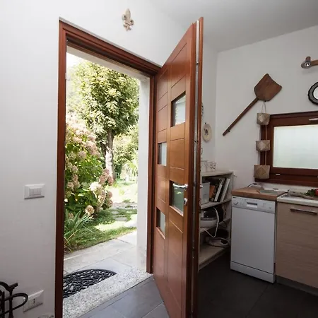 Ferienhaus Castel - Rezzonico, San Siro By Lovecomo *