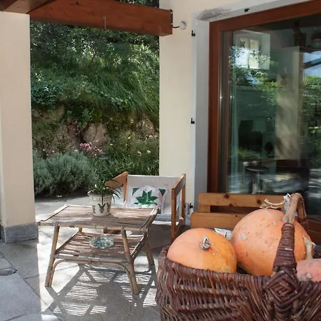 Castel - Rezzonico, San Siro By Lovecomo Ferienhaus *